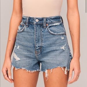 Abercrombie High Rise Mom Shorts 24/00